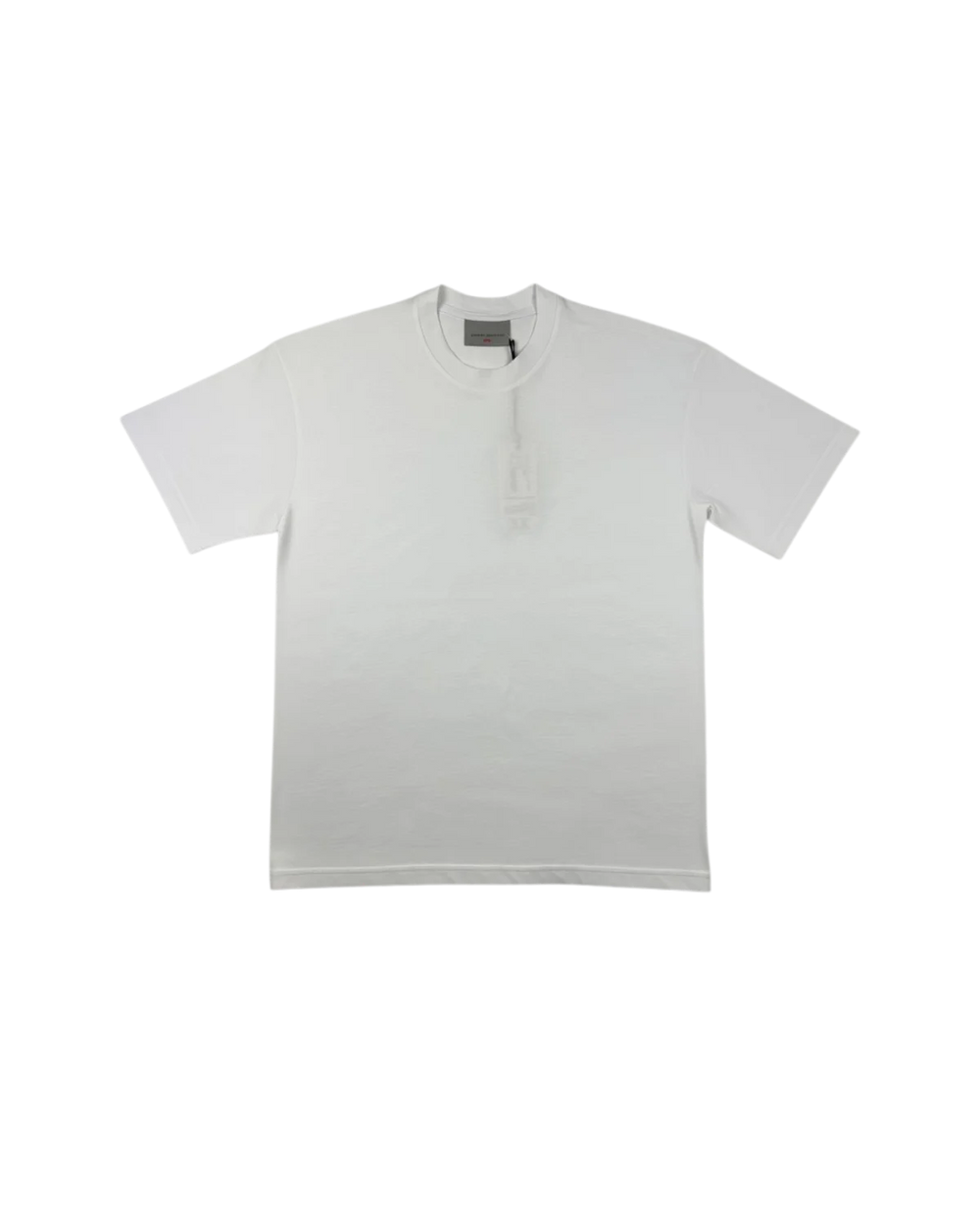 t-shirt par-dessus